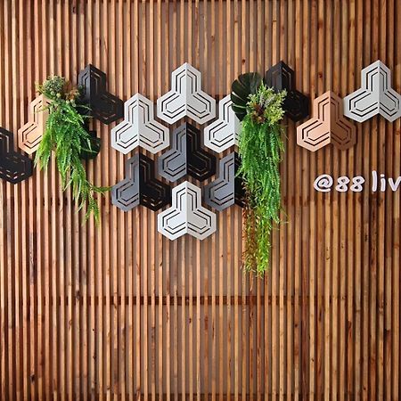 88 Living Apart otel Bangkok Dış mekan fotoğraf